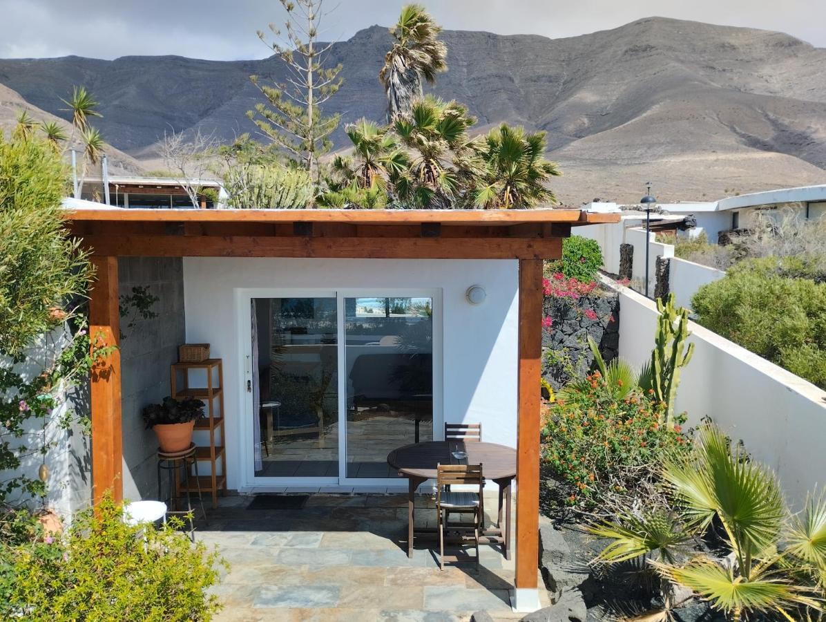 Beautiful Small Bungalow, Amazing Views And Garden Фамара Экстерьер фото